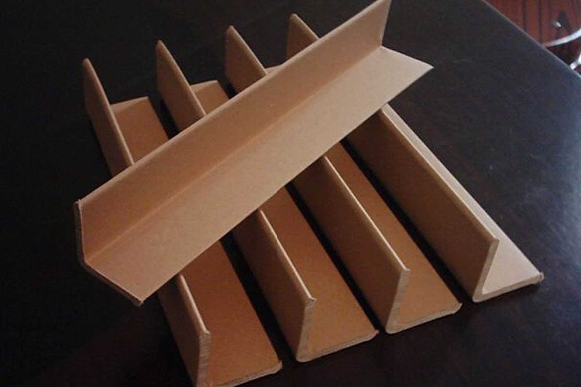 Cardboard edge protectors